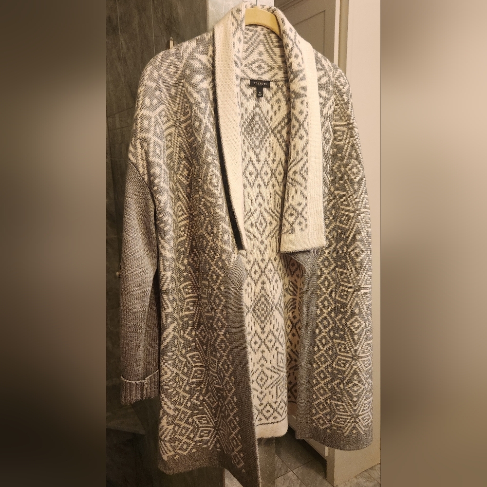 Talbots Gray and Cream Patterned Cardigan